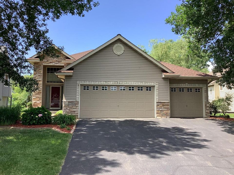 1st image of 22468 Evergreen Cir