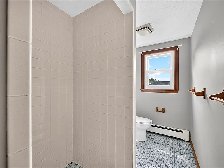 27-29 Normandy Ave #2 — Photo 12