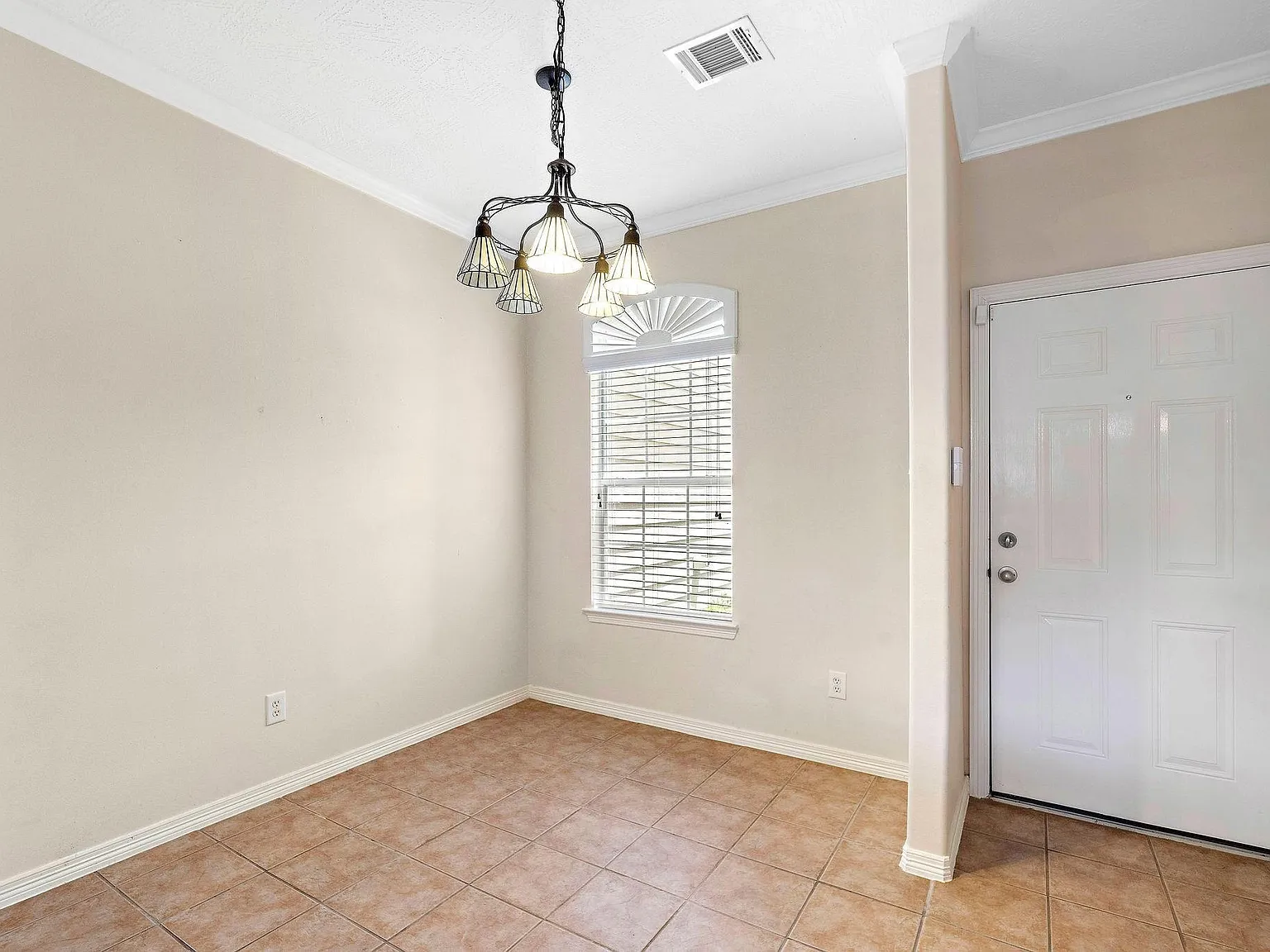 2 bed, 2.5 bath, 1160 sqft, $2,100 — Photo 4