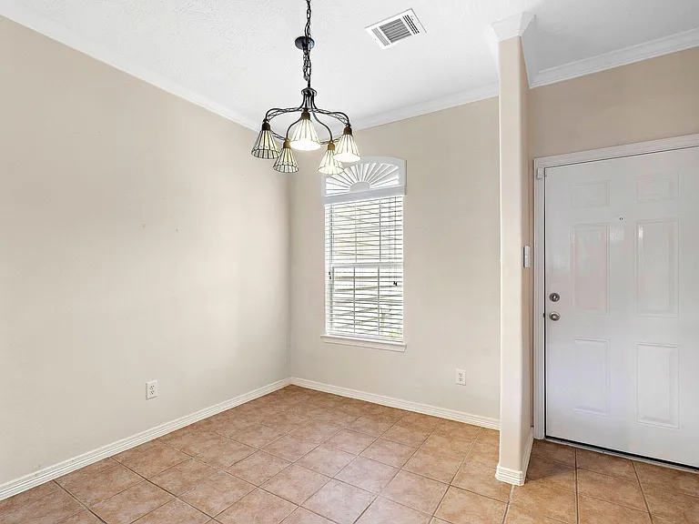 816 Sterling Creek Cir — Photo 4
