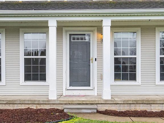 3rd image of 11243 Huckleberry Ln