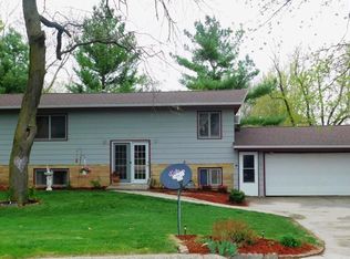 22 Valley View Cir, Schleswig, IA 51461
