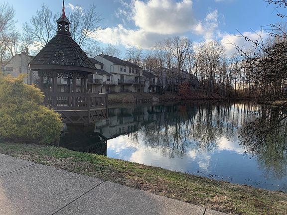 4th image of 2716 Claiborne Ct