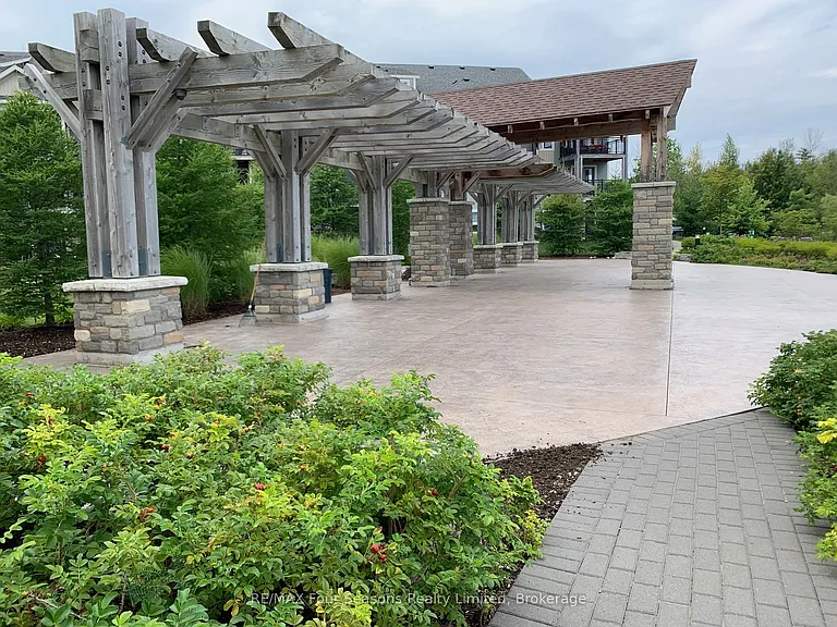 4 Cove Ct #102 — Photo 30