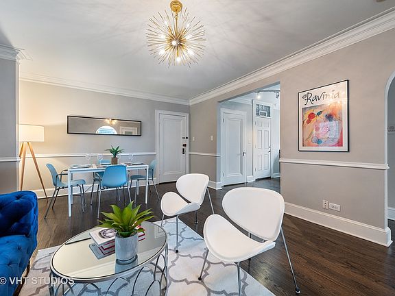 4th image of 2541 W Balmoral Ave APT 2S