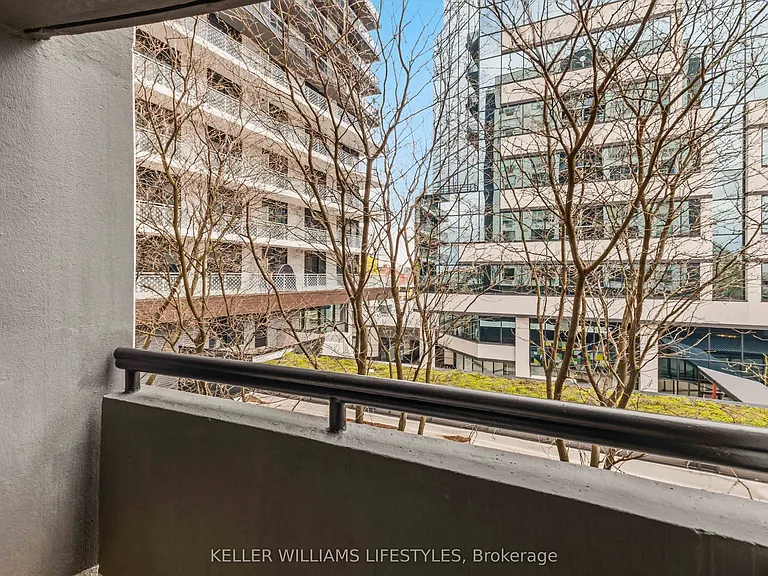 155 Kent St #405 — Photo 30