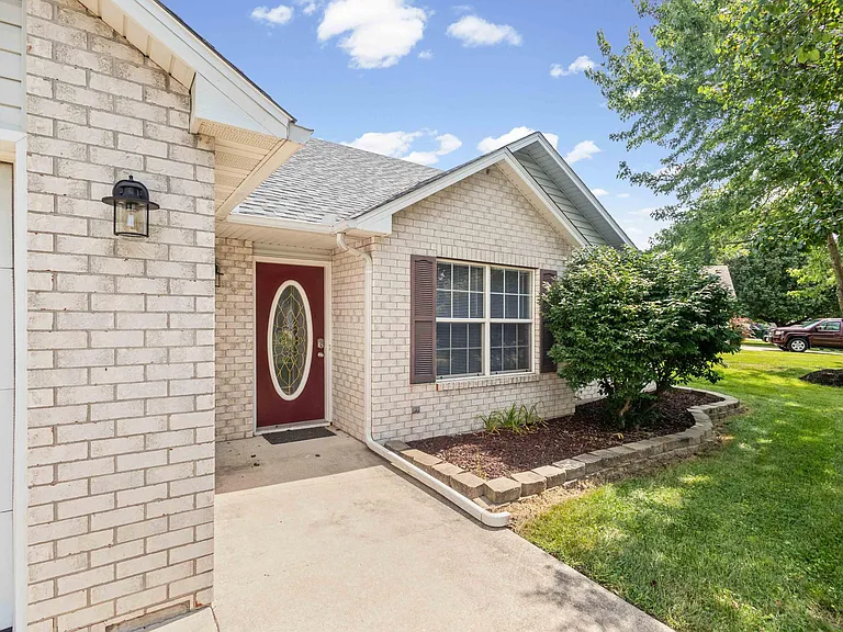 5703 Candlewood Dr — Photo 2