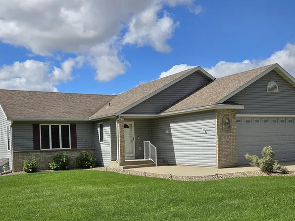500 4th Ave NE, Hayfield, MN 55940