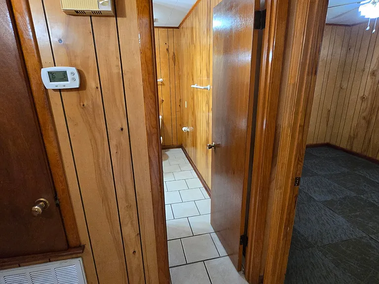 2047 Bradford Dr #B — Photo 5