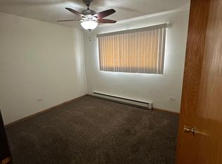 6334 W 65th St APT 3N, Chicago, IL 60638