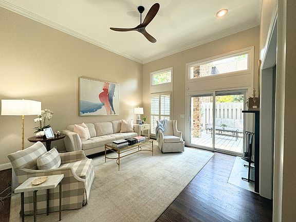 4th image of 401 Bowling Ave Unit 6