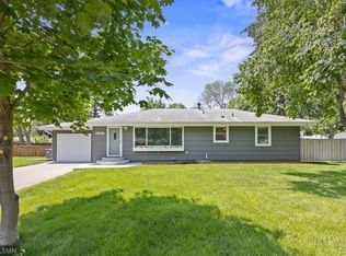 7602 Great Plains Blvd, Chanhassen, MN 55317