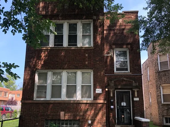 8711 S Kingston Ave, Chicago, IL 60617