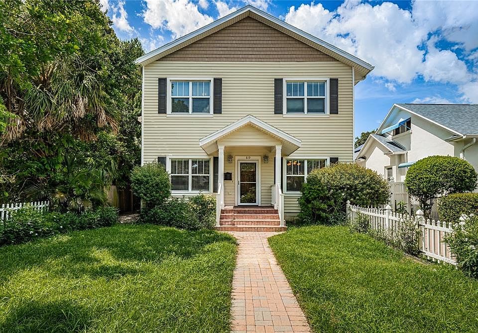 1st image of 819 24TH AVENUE N