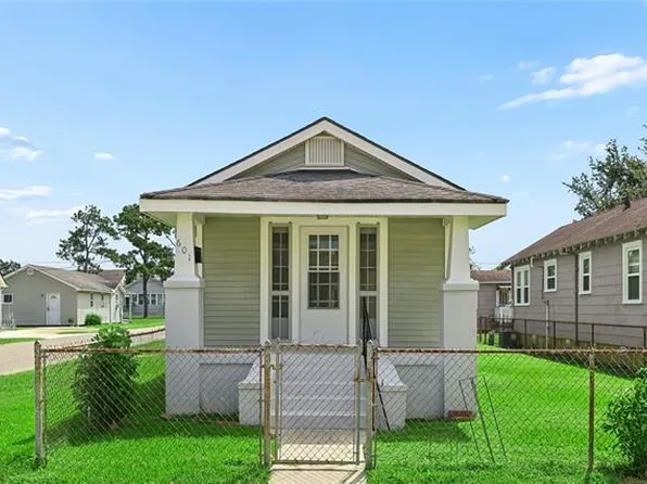 601 5th Ave, Harvey, LA 70058