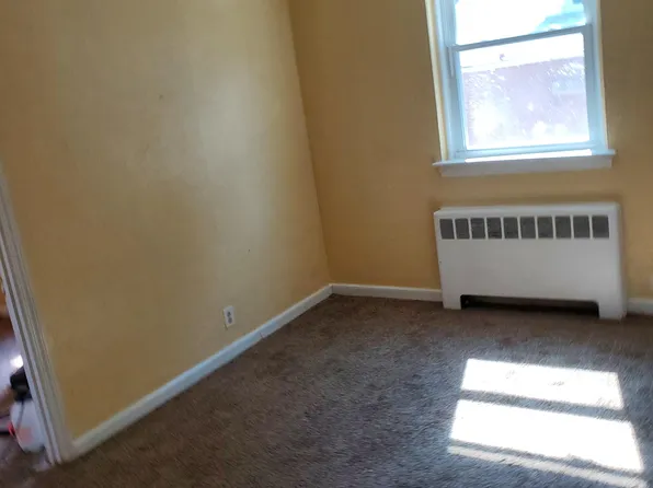 7911 Cottage St, Philadelphia, PA