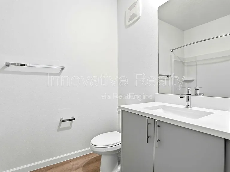 Venture Apartments — Photo 106