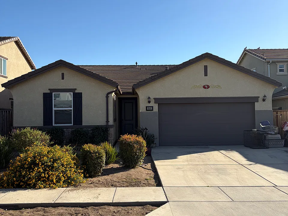 646 Molera Ave