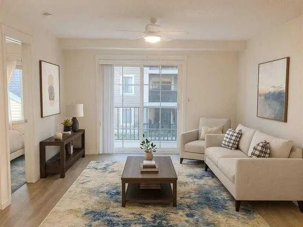755 W Copperpond Blvd SE #5206, Calgary, AB T2Z 4R2