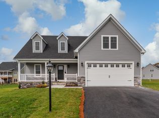 145 Lake View Cir, Waynesboro, VA 22980