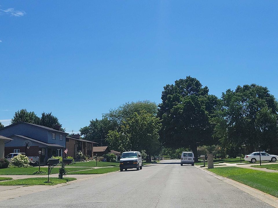 2nd image of 9011 Orchard Dr