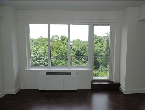 1st image of 40 Central Park S #6C