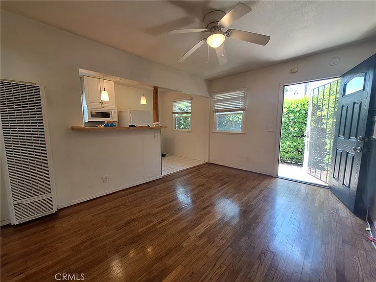 11528 Culver Blvd — Photo 2