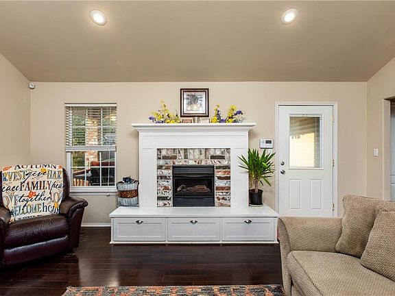 5th image of 2304 Kaylonni Ln