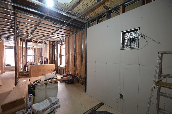 Rented by CITY SKYLINE REALTY INC | media 6