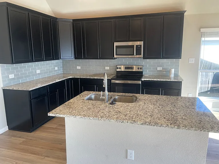 7809 Montclair Dr — Photo 13