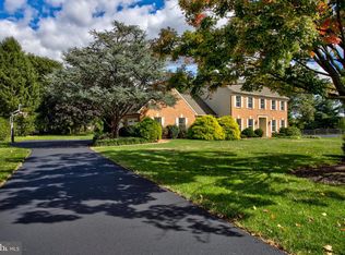 30 Draper Cir, Lititz, PA 17543