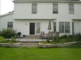 1231 Newcastle Dr, Bloomington, IL 61704