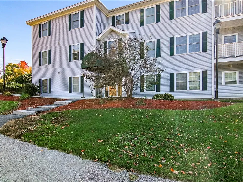 89 Eastern Ave #202