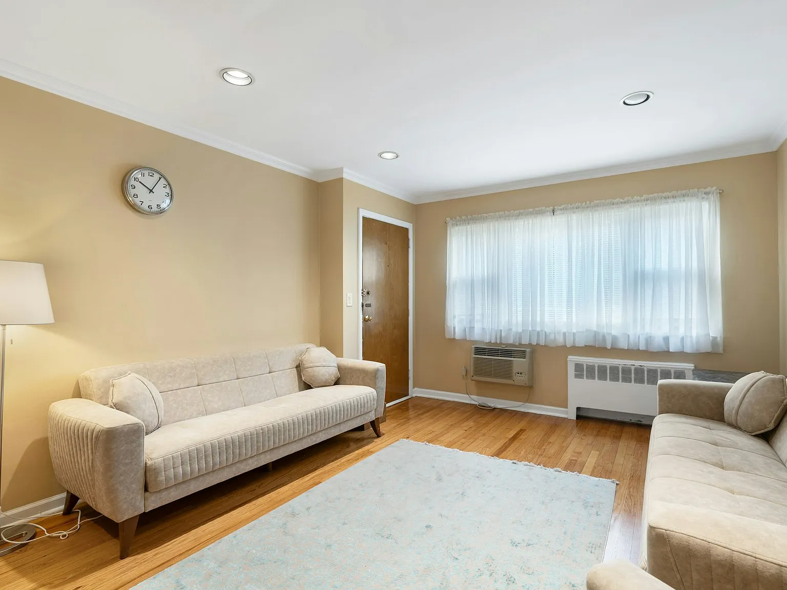 2 bed, $2,550 — Photo 3