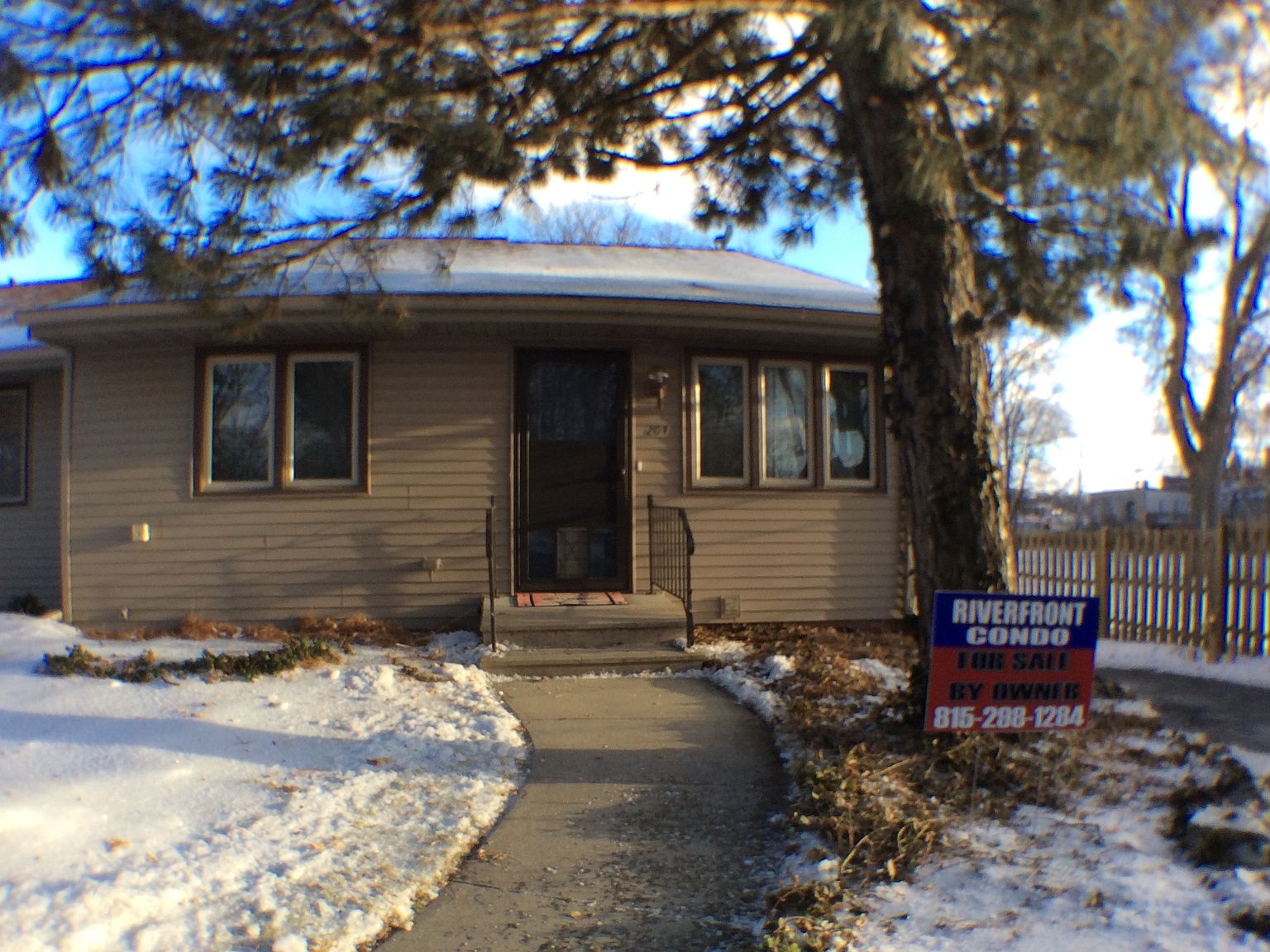 201 E Lincoln Ave, Belvidere, IL 61008 Zillow