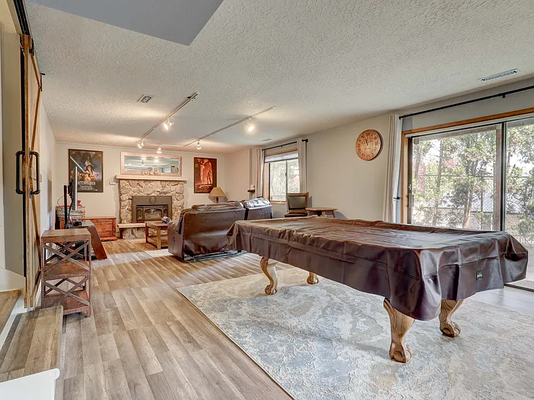 Windemere Dr NW — Photo 22