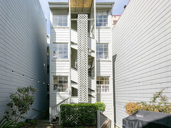 4th image of 2552 Gough St