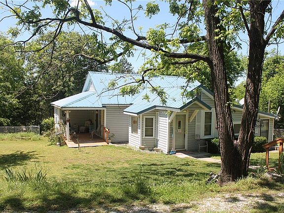 3rd image of 1262 N State Highway 59
