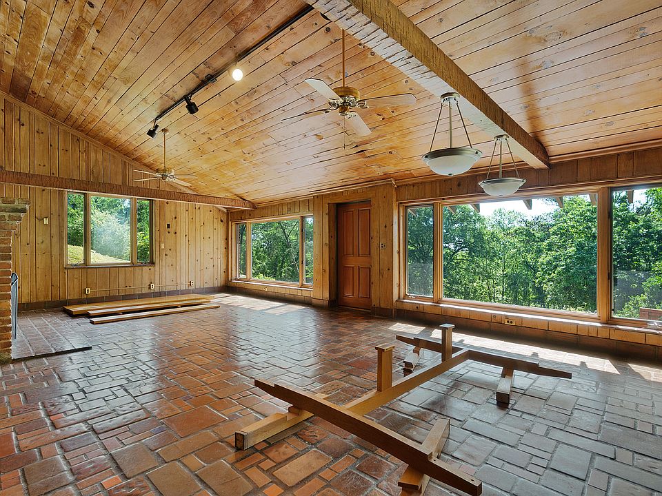 49th image of 2910 Crest Terrace Dr