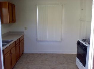 115 W White St, Barstow, CA 92311