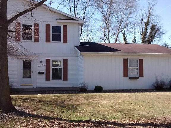 3rd image of 10190 Foxhollow Ct