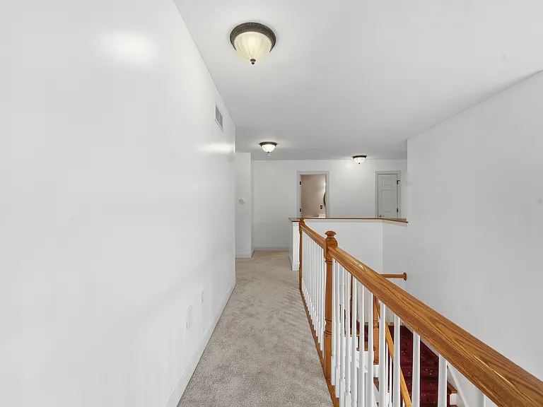 7362 Hampsted Sq N — Photo 17