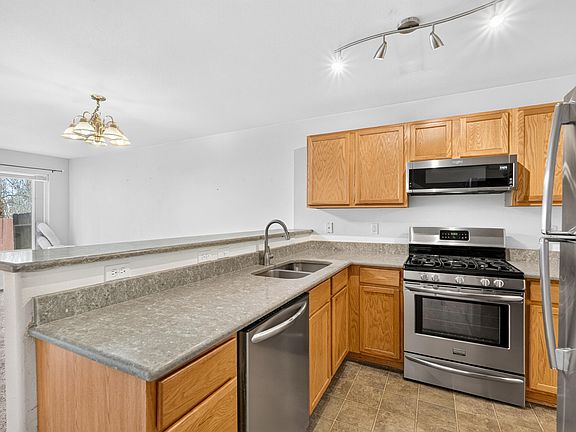 3rd image of 2610 SW 23rd St #11