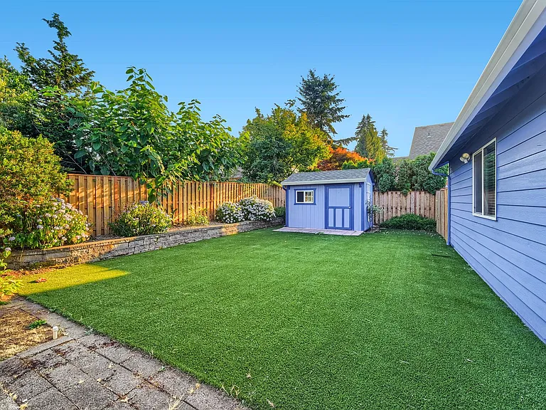 15084 Persimmon Way — Photo 23