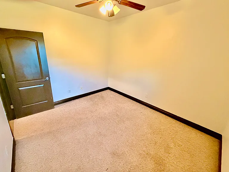 15904 Layne Ct — Photo 20