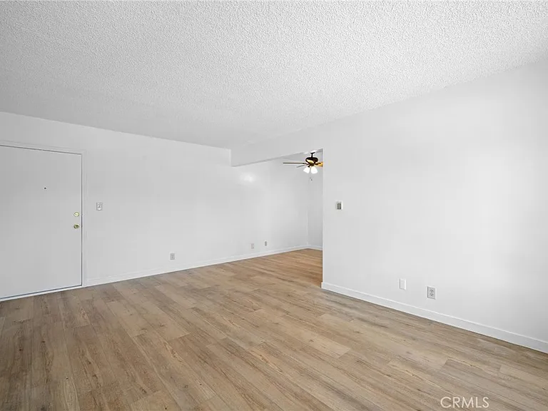 17845 Sherman Way #7 — Photo 6
