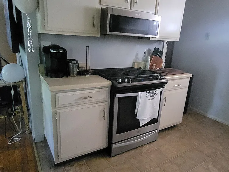 This is a current photo of the kitchen