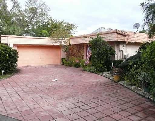 2nd image of 5800 Australian Pine Dr
