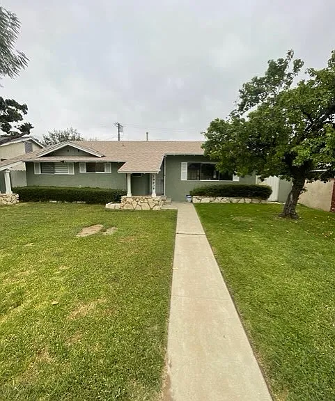 10838 Dempsey Ave — Photo 1