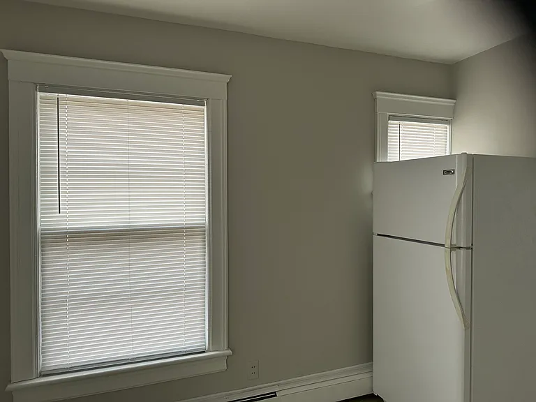 323 1/2 W Galena Ave #1 — Photo 6